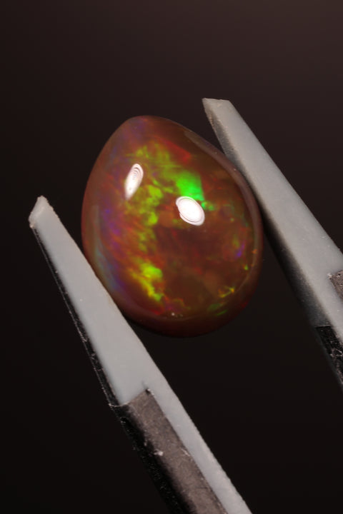2.40 ct Teardrop Cabochon