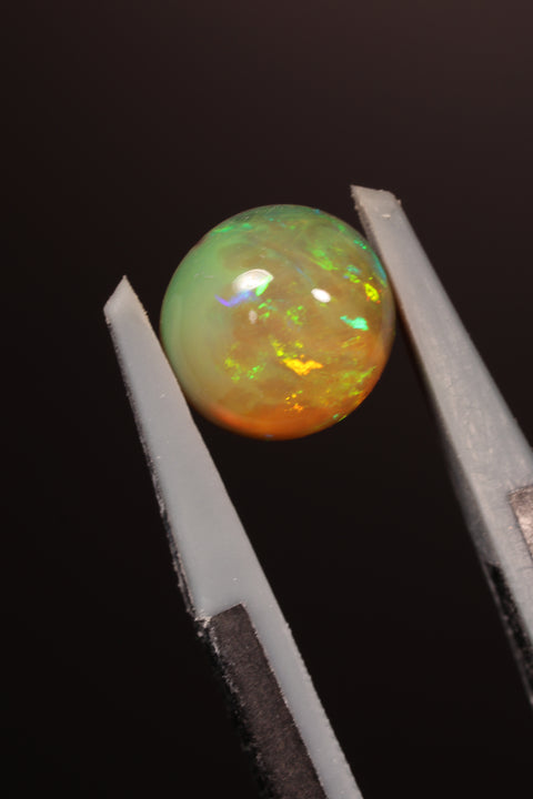 1.10 ct Round Cabochon
