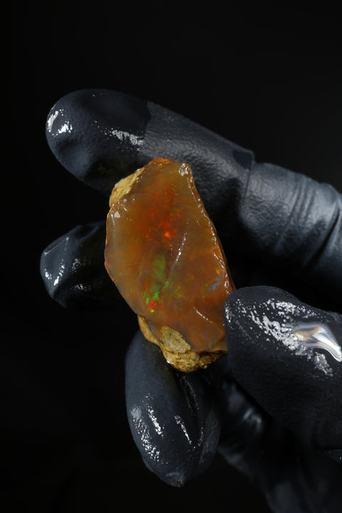 7.76g Rough Specimen