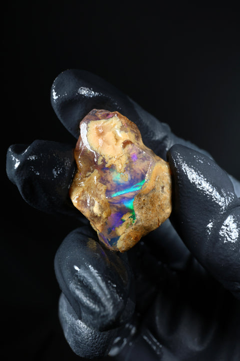 7.89g Rough Specimen