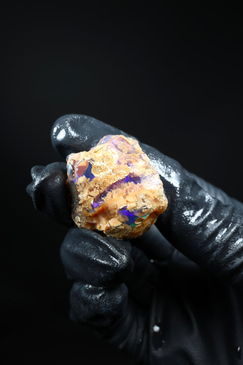 7.61g Rough Specimen