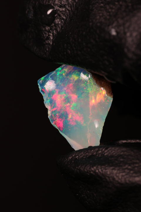 0.82g Chalk Opal
