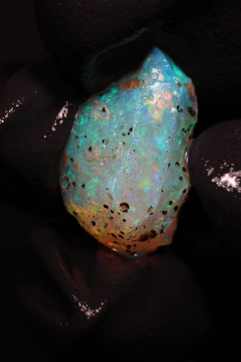 1.09g Chalk Opal