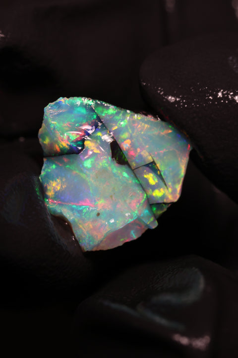 0.69g Chalk Opal