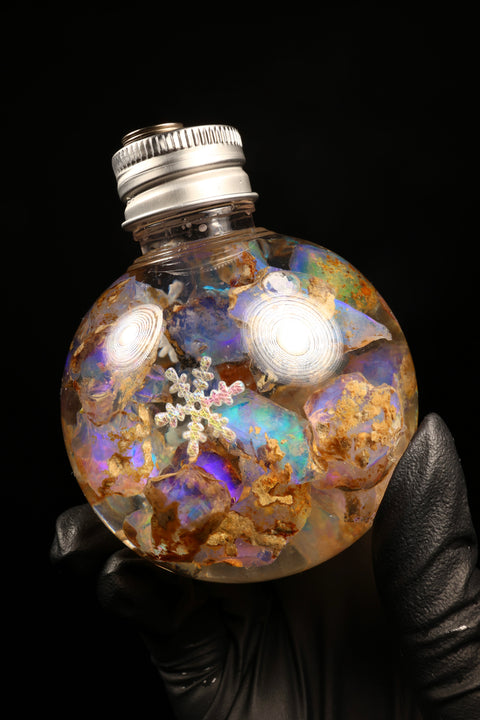 50g Snowflake Specimen Ornament