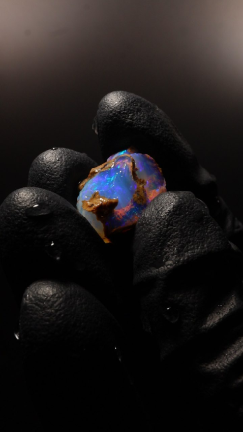 3.92g Rough Specimen