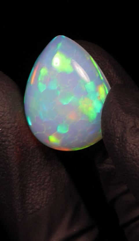 16.90ct Teardrop Cabochon