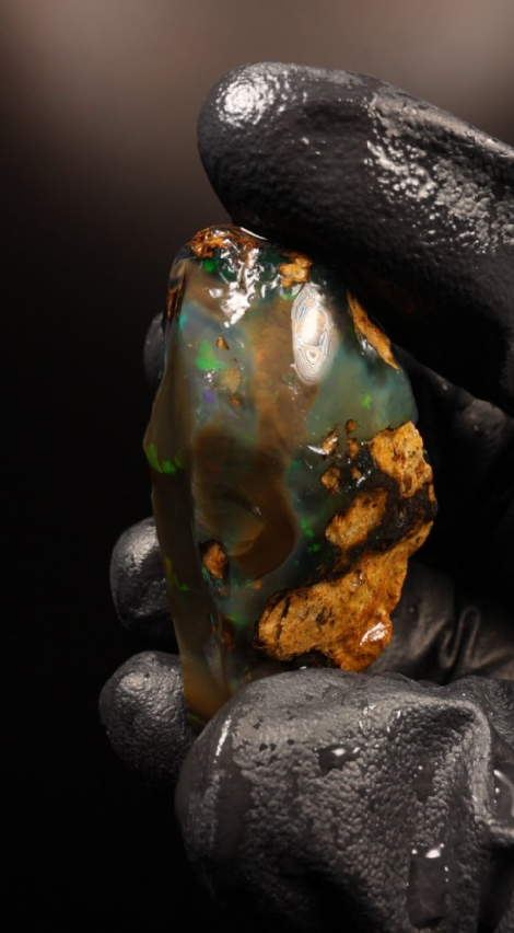 15.95g Rough Specimen