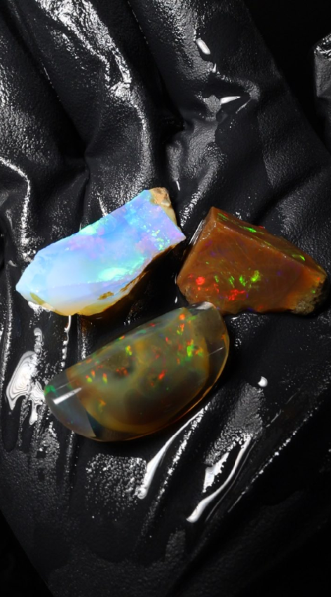 5.19g Rough Specimen and 23.35ct Polish Parcel
