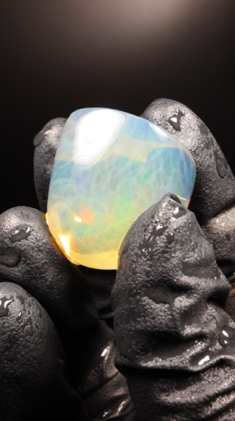 68.60ct Polished Specimen