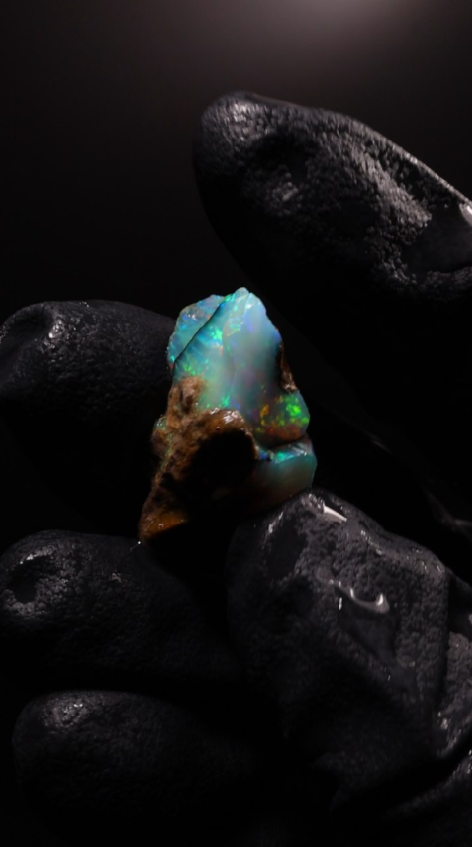 3.13g Rough Specimen