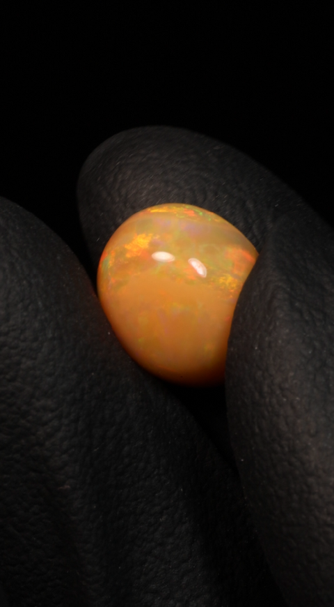3.45ct Round Cabochon