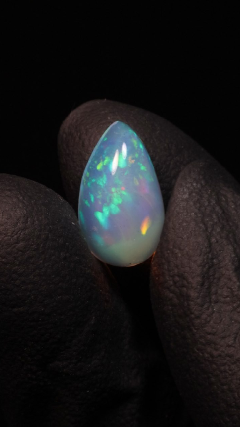 2.75ct Teardrop Cabochon