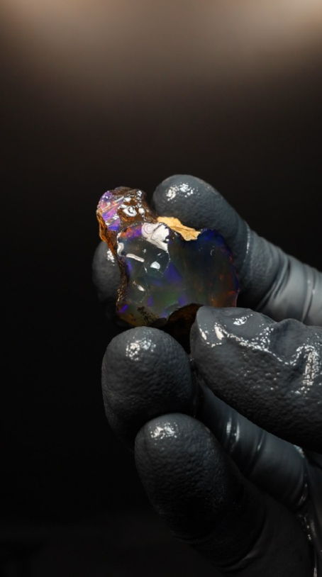 10.82g Rough Specimen