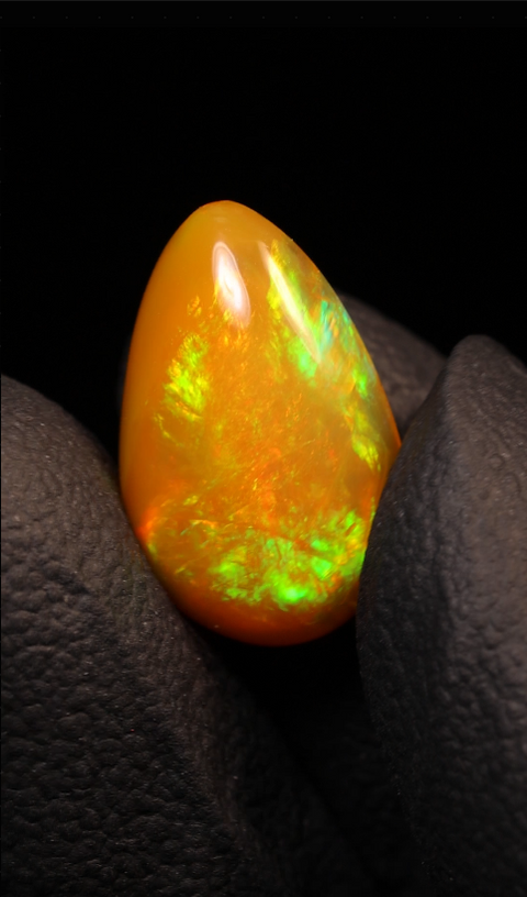 4.98ct Teardrop Cabochon