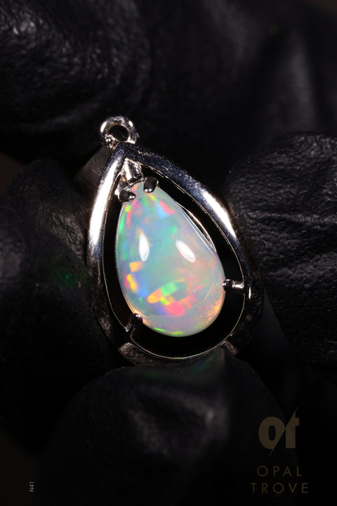 7.80ct Round Cabochon Pendant