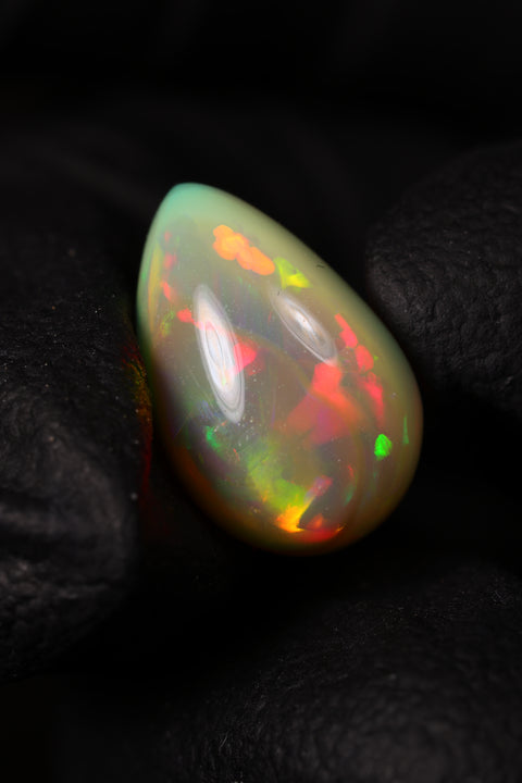 2.85ct Teardrop Cabochon