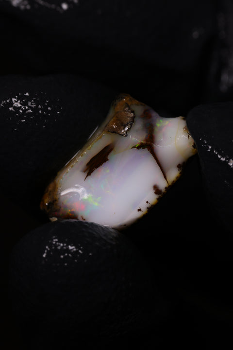 0.77g Chalk Opal