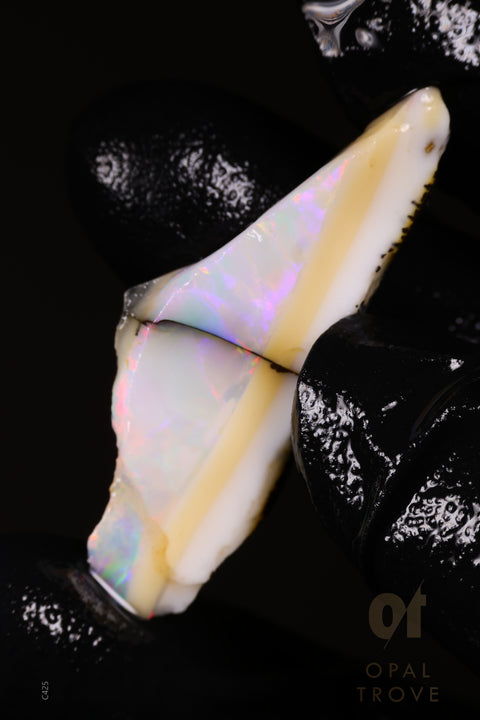 2.52g Rough Ethiopian Chalk Opal