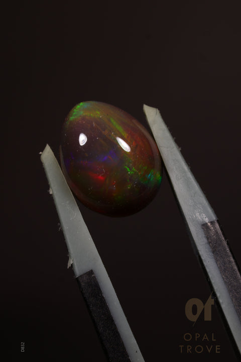 1.40ct Natural Ethiopian Teardrop Cabochon