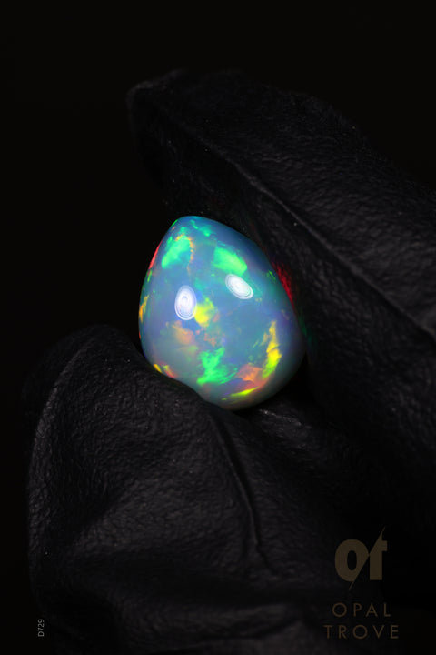 3.45ct Teardrop Cabochon