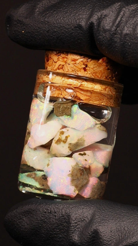 5.00g Chalk Opal Jar