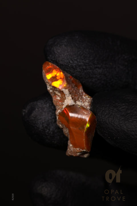 2.35g Rough Ethiopian Jewelry Grade Welo Opal