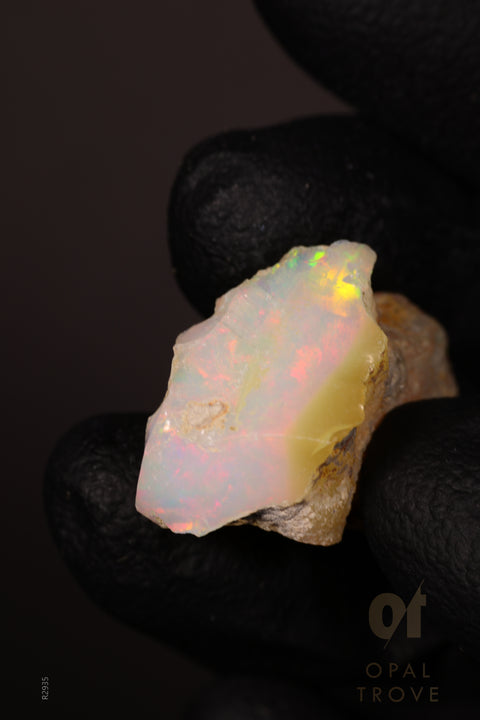 3.98g Rough Ethiopian Jewelry Grade Welo Opal