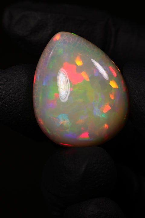 33.65ct Teardrop Cabochon