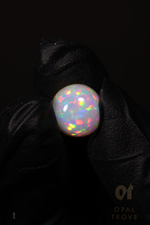 4.05ct Round Cabochon