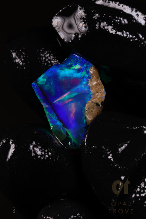 0.87g Rough Ethiopian Chalk Opal