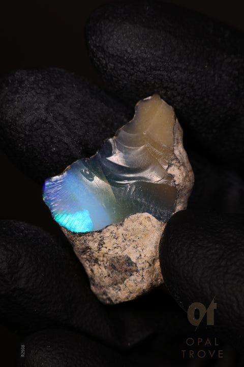 3.46g Rough Ethiopian Jewelry Grade Welo Opal