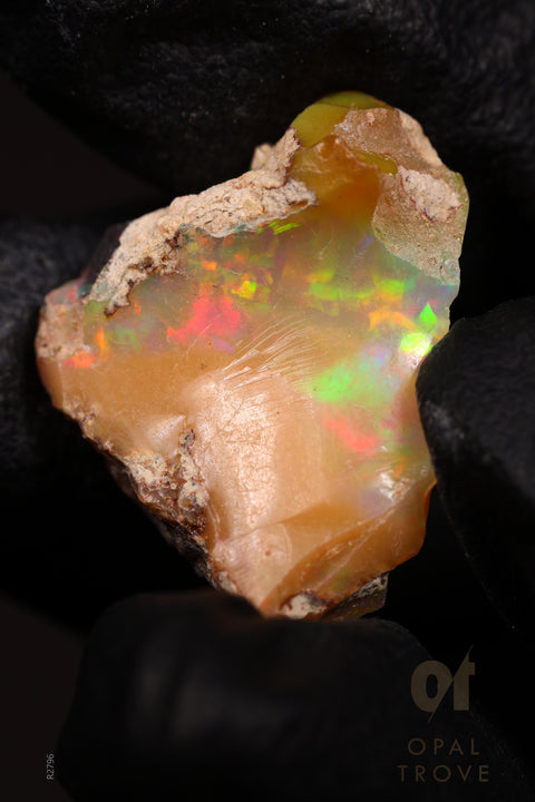 2.54g Rough Ethiopian Jewelry Grade Welo Opal