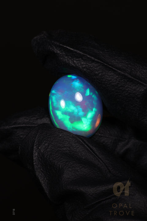 5.30ct Oblong Cabochon