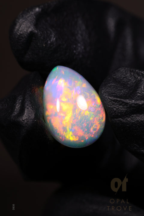 4.50ct Natural Ethiopian Teardrop Cabochon