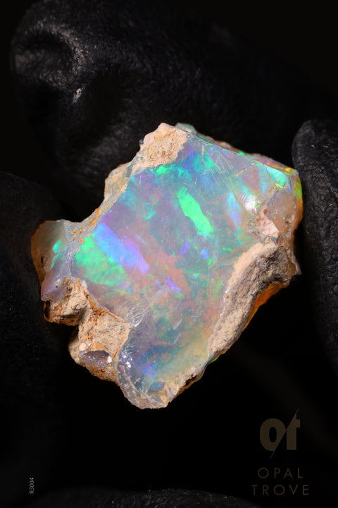 2.60g Rough Ethiopian Jewelry Grade Welo Opal