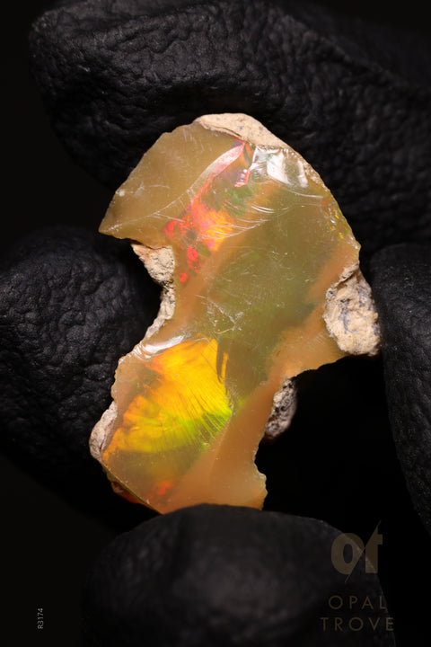 1.39 Rough Ethiopian Jewelry Grade Welo Opal