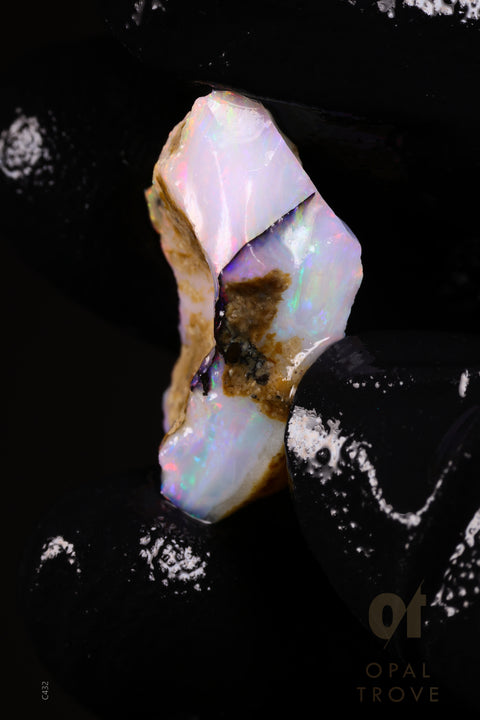 2.01g Rough Ethiopian Chalk Opal