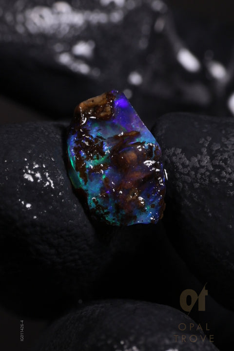 0.49g Rough Ethiopian Chalk Opal