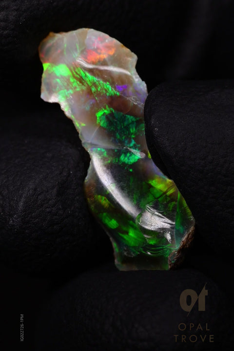 0.95g Rough Ethiopian Jewelry Grade Welo Opal