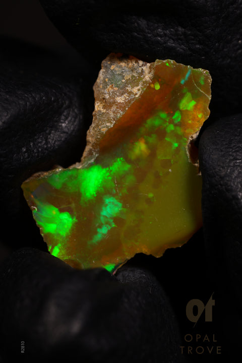 0.83g Rough Ethiopian Jewelry Grade Welo Opal