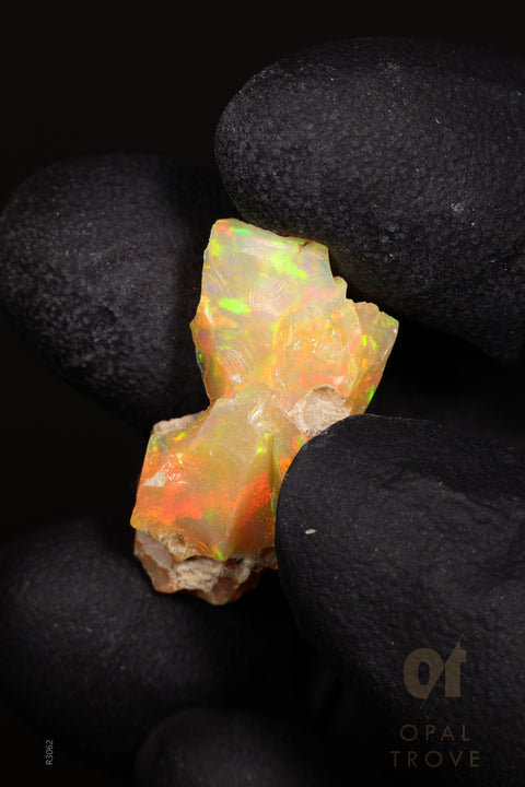 2.40 Rough Ethiopian Jewelry Grade Welo Opal