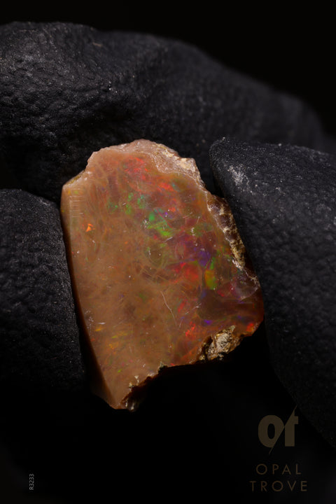 0.79g Rough Ethiopian Jewelry Grade Welo Opal