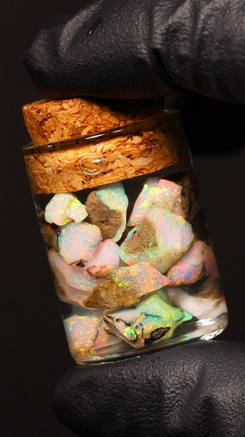 5.00g Chalk Opal Jar