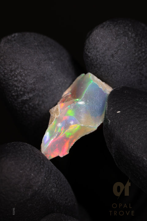 1.09 Rough Ethiopian Jewelry Grade Welo Opal