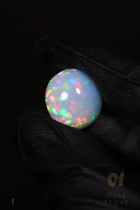 10.70ct Oblong Cabochon