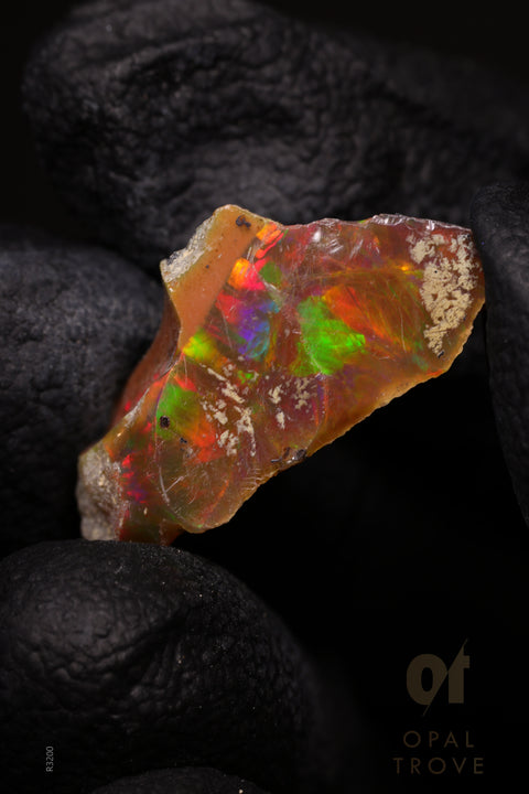 1.05 Rough Ethiopian Jewelry Grade Welo Opal