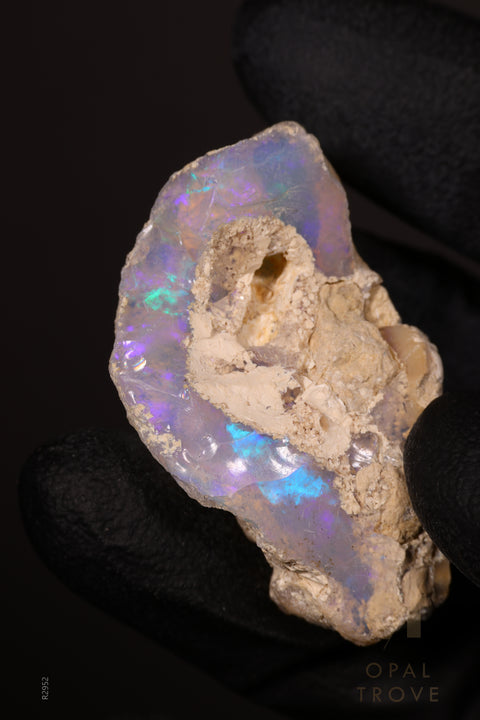 11.16g Rough Ethiopian Jewelry Grade Welo Opal
