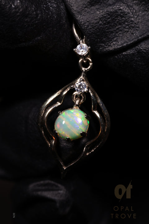 6.80ct Oblong Cabochon Pendant