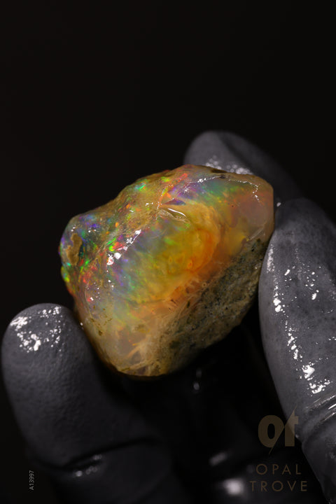 22.77g Rough Welo Ethiopian Specimen Opal